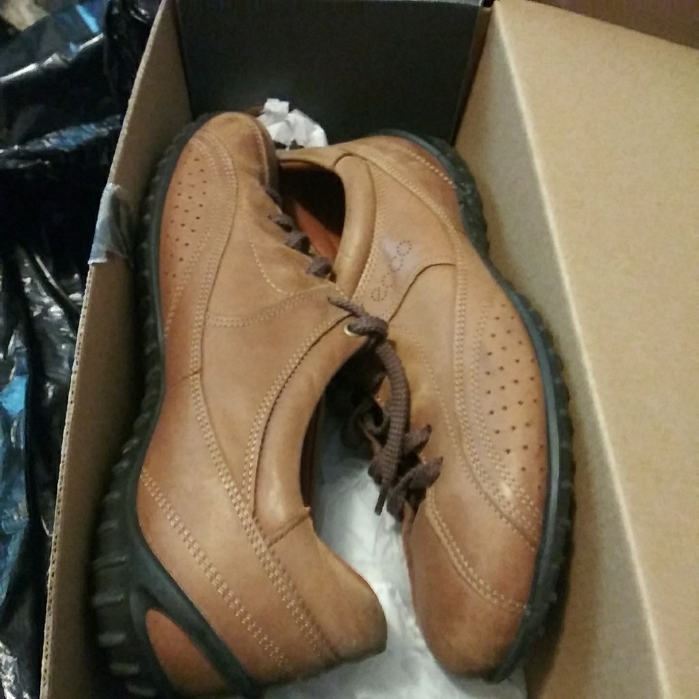 3/$30 Ecco